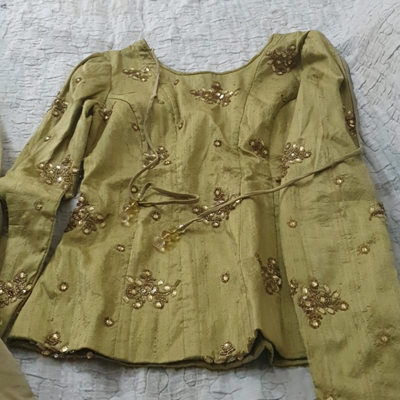 Desi outfit (handmade) - Picture 1 of 3